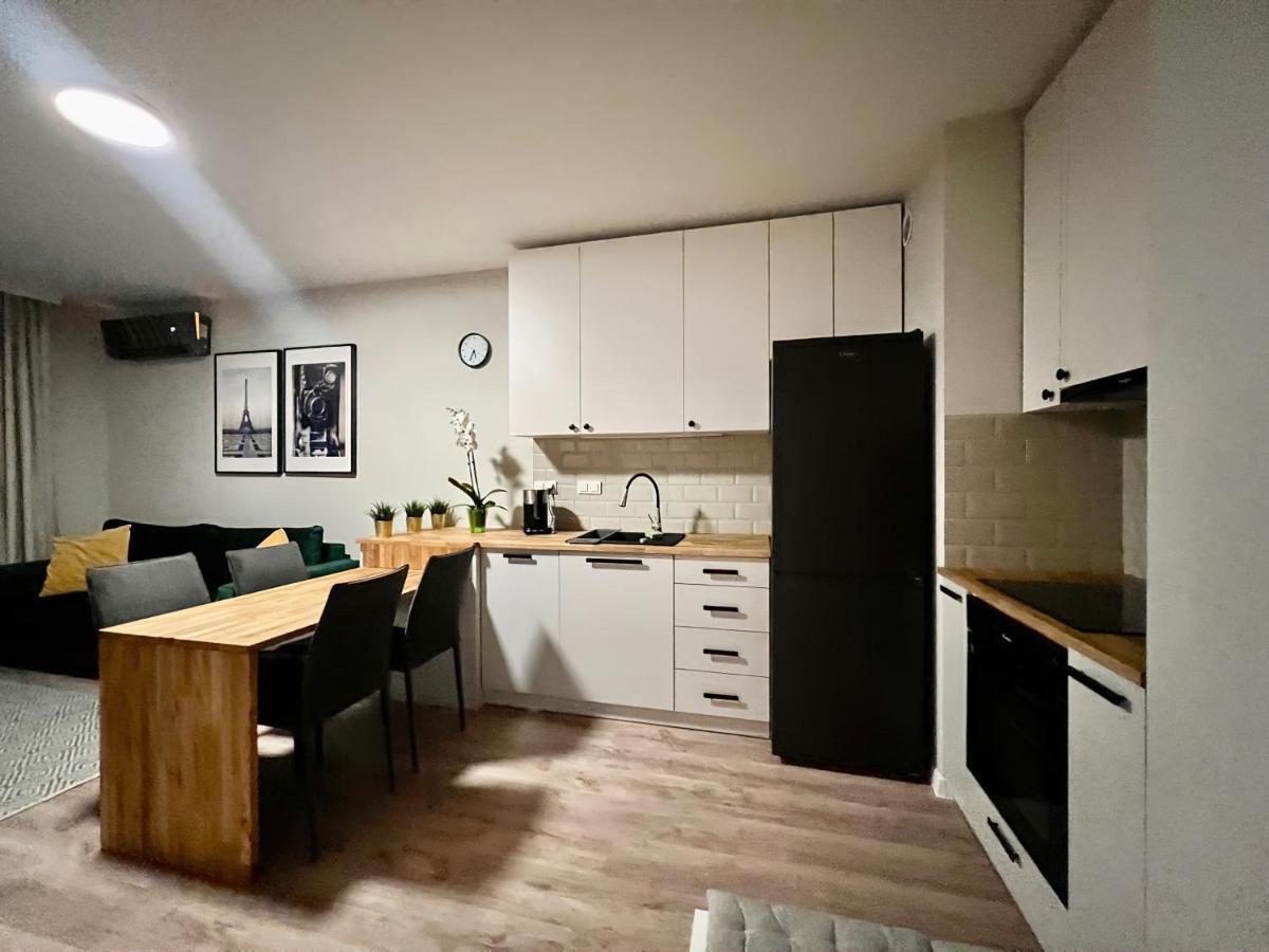 Milionowa 8 - Komfortowe Studio Z Garazem I Klimatyzacja Łódź Dış mekan fotoğraf